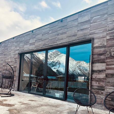 Alpine Escape Kazbegiヴィラ エクステリア 写真